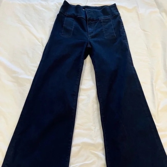 Kut from the Kloth Isabel Flare Jeans Size 6 - Picture 1 of 5